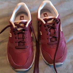 New Balance 311 Sneakers